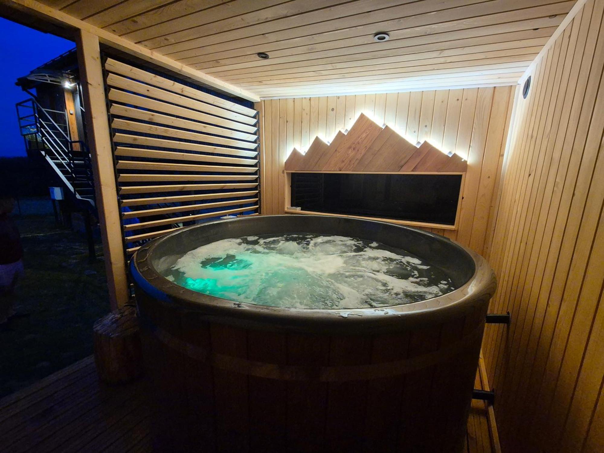 Natur House Beskidy - Dom Z Drzewa Ksiezycowego Z Sauna I Balia Jacuzzi!! Apartman Slemien Kültér fotó